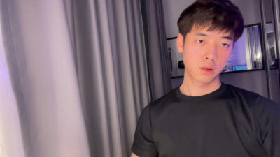 Sixnusx – Thai hot boy masturbating
